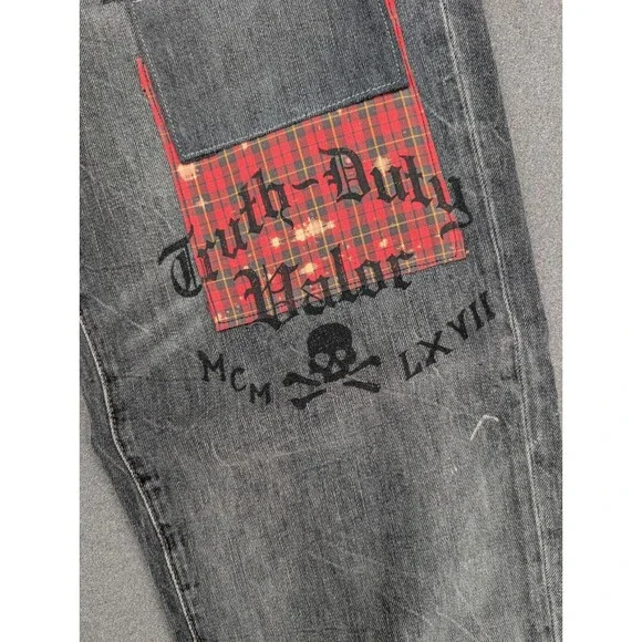 Polo Ralph Lauren “The Varick Slim” Men’s 42x32 Patchwork Graphic Jeans NWT - Picture 4 of 15